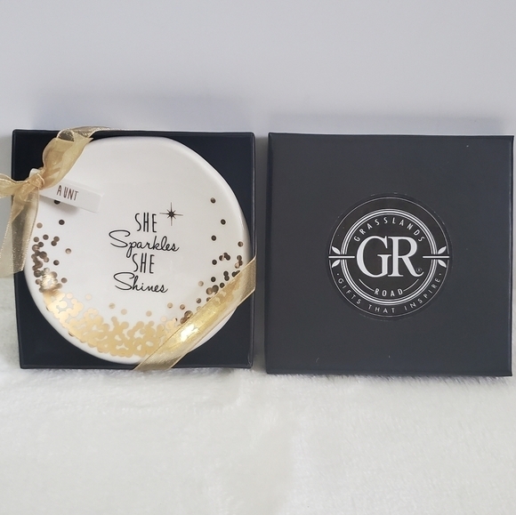 Grasslands Road She Sparkles She Shines Aunt Ceramic Gold Trinket Dish NIB - Picture 4 of 8
